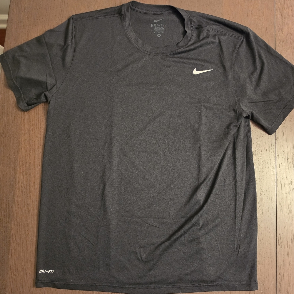 Nike Dri-FIT Short Sleeve Tee - Black with White Swoosh Size XL